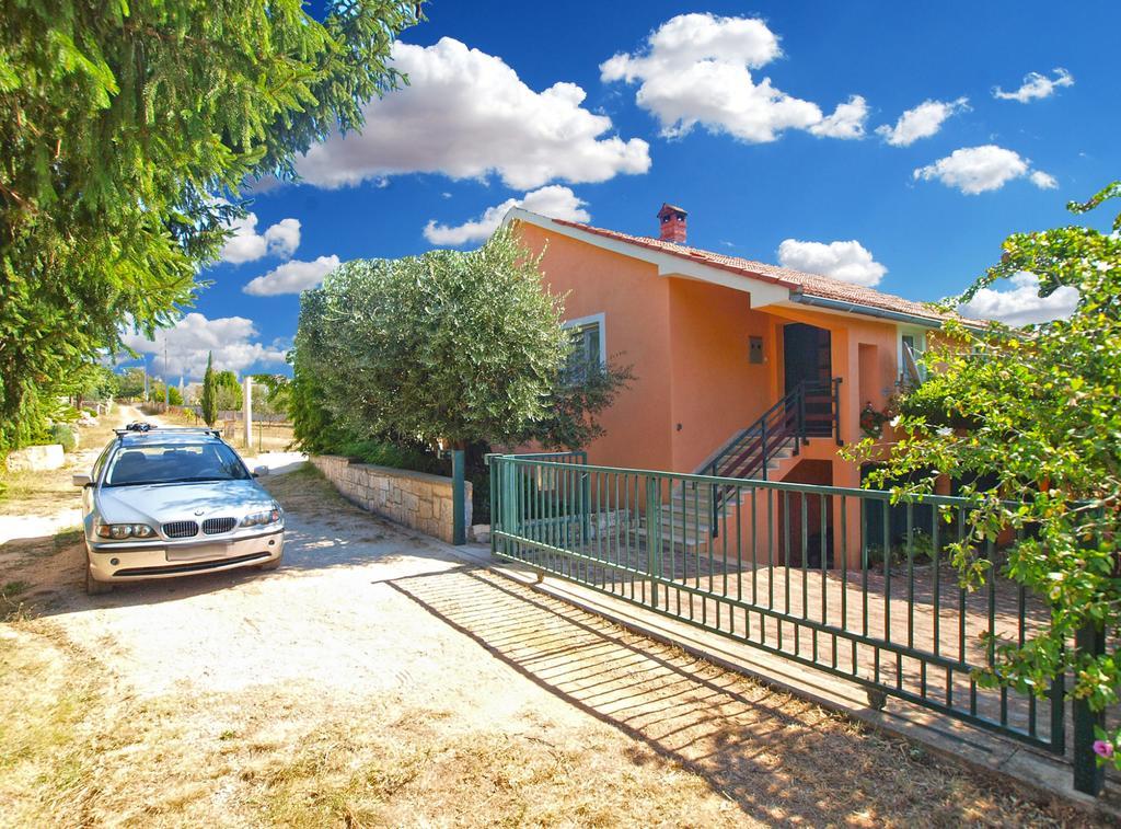 Apartment Luisa 1437 Peruški エクステリア 写真
